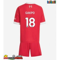 Camisa de Futebol Liverpool Cody Gakpo #18 Equipamento Principal Infantil 2025-26 Manga Curta (+ Calças curtas)
